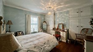 Photo 1- click for photo gallery